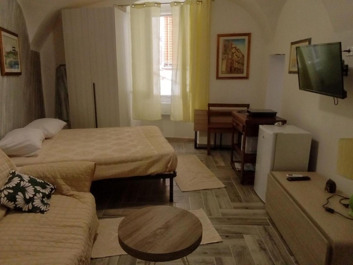 Casa Vacanze Su Sorighe. บอซา ภายนอก รูปภาพ